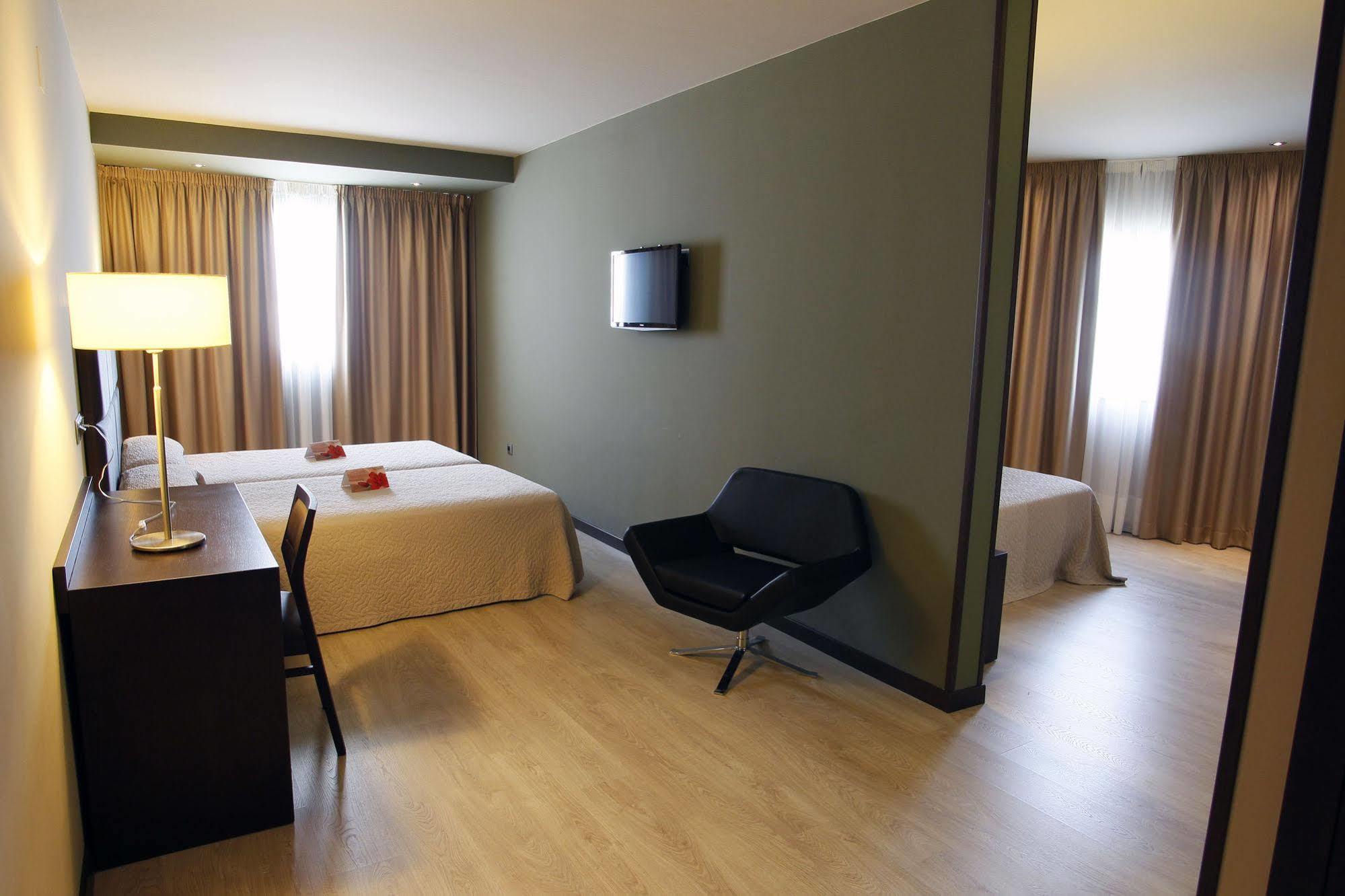 Hotel Torre De Nunez Lugo Exterior foto